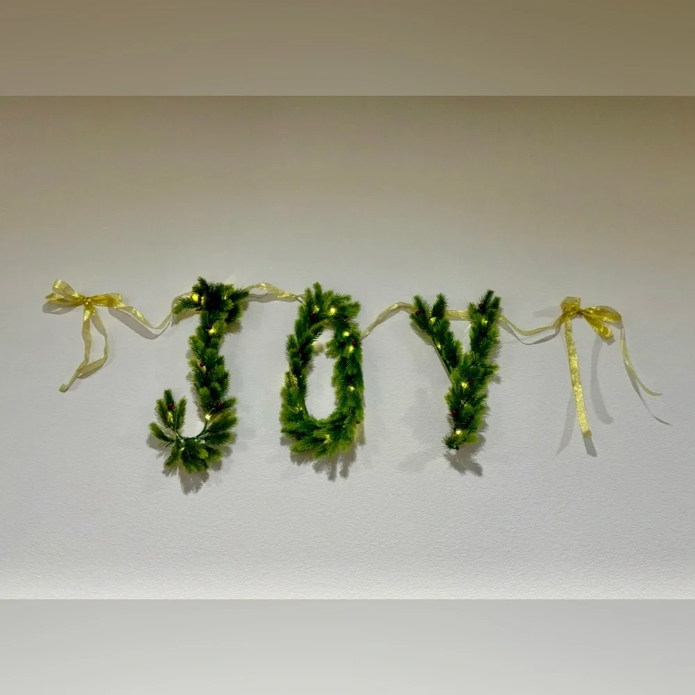 Green Holiday JOY Garland
